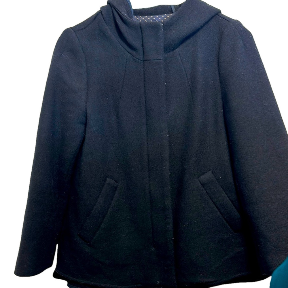 Zara Basic size medium zip‎ up coat w hood 75%wool